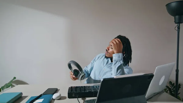 Freelance Guy Taking Headphones Apartment Closeup Tired Music Producer Sitting — Stock Photo, Image