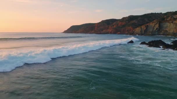 Panoramic View Sea Waves Splashing Sunrise Coastline Rocky Cliffs Seashore — Stock Video
