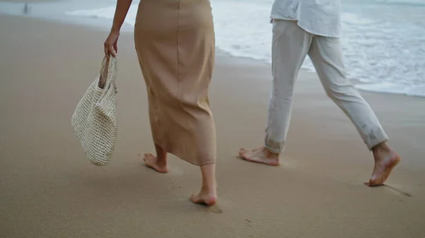 Schatz Füße Laufen Sandstrand Urlaub Meer Unerkennbares Verspieltes Paar Das — Stockfoto