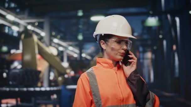 Worried Engineer Calling Phone Heavy Industry Workshop Protective Helmet Uniform — Stock Video