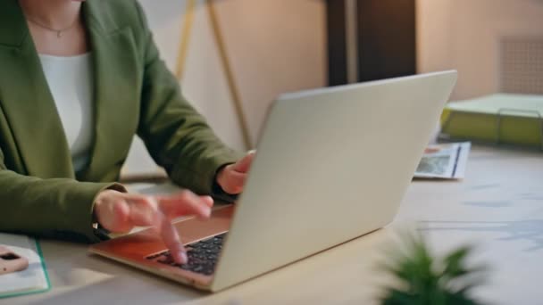 Lady Hands Close Computer Ending Work Modern Office Closeup Positive — Stock Video