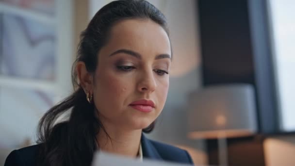 Closeup Focused Businesswoman Reading Documents Desk Pensive Executive Planning Future — Stock Video