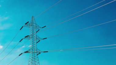 Güç ve Elektrik Taşımacılığı Sütunları Kullanıyor