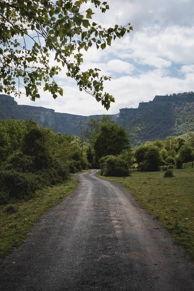 Paisaje Verde Una Carretera Pista Que Montaña Gorobel Donde Encuentra — Foto de Stock