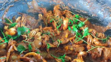 Tamilnadu usulü yengeç pişirme, yengeç masala.