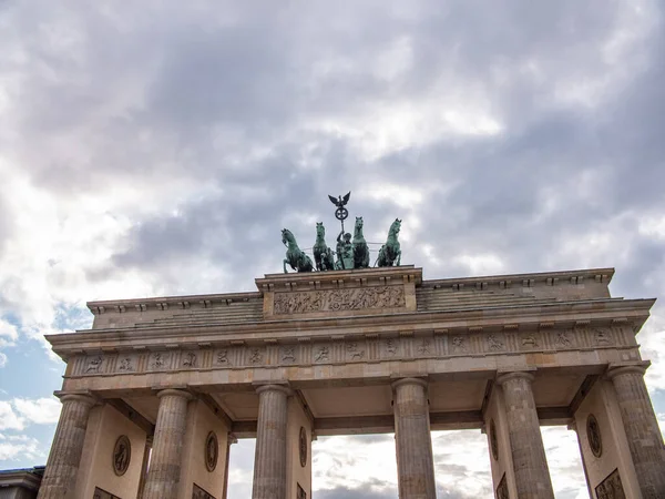 Berlín Alemania Agosto 2021 Vista Del Famoso Brandenburger Tor Puerta —  Fotos de Stock