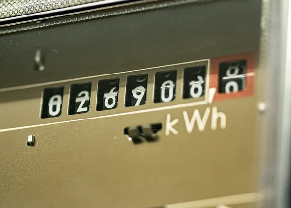 Een Close Elektriciteitsmeter Meting Van Gebruikte Elektriciteit Kwh Kilowattuur Analoge — Stockfoto