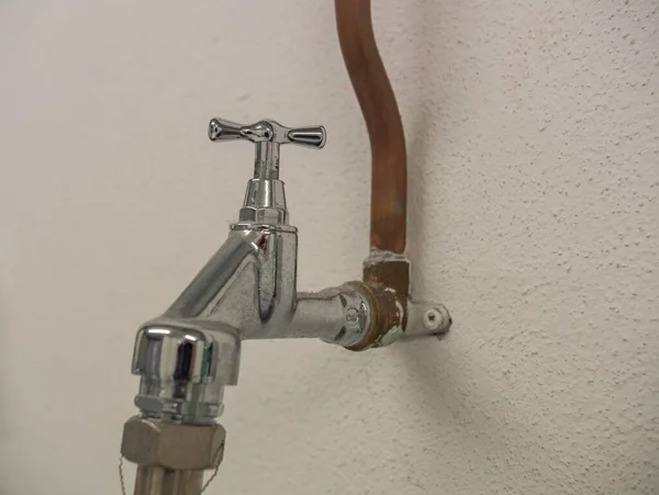Grifo Agua Cromado Pared Del Sótano Conexión Agua Para Lavadora — Foto de Stock
