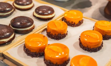 Çikolatalı ve limonlu tatlı turtalar..