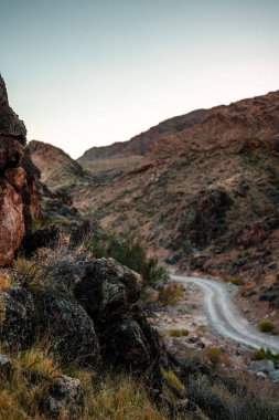 Kayalık kanyonda bir yolculuk.