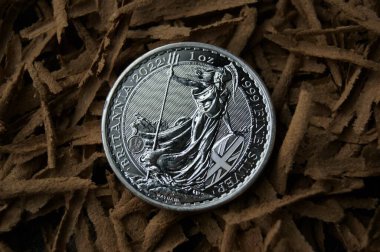 Birleşik Krallık gümüş parası 2 Paunds 1 oz 2022. Saf Gümüş Yatırım Parası.