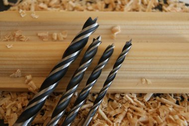 Marangoz atölyesinde odun talimi. Yakın plan..