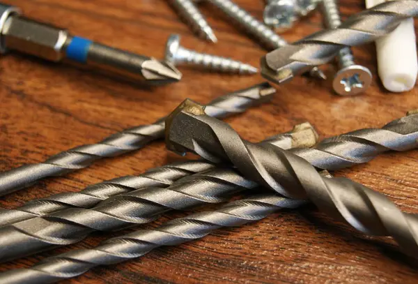 Beton sondaj için yeni matkabın kapanışı.