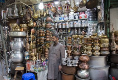 Lahore Pakistan 'daki geleneksel pazar.