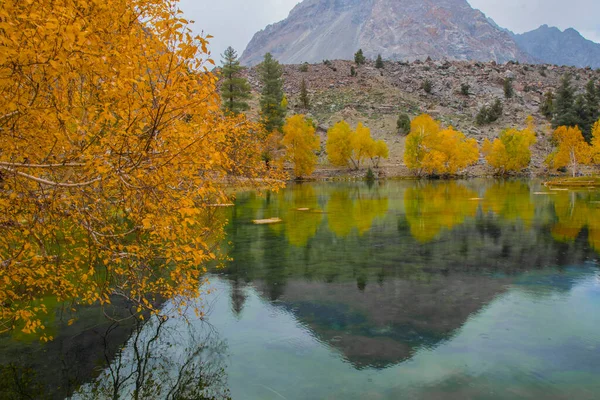 stock image beautiful autumn landscape with lake in the mountains