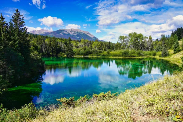 Nuances Bleu Vert Des Magnifiques Lacs Vallée Des Cinq Lacs — Photo