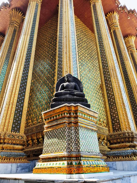 Statue Bouddha Obscur Wat Phra Kaew Temple Bouddha Émeraude Centre — Photo