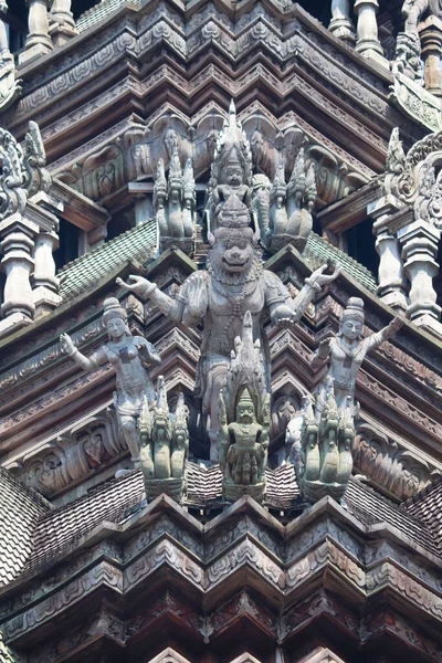 Sculptures Sur Bois Narsimha Avatar Sanctuaire Vérité Pattaya Thaïlande — Photo