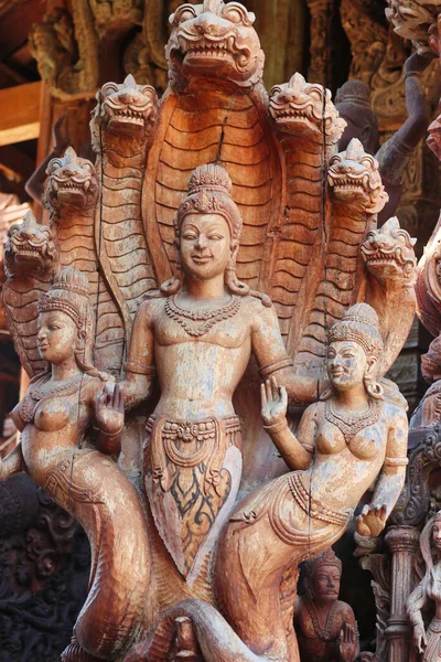 Vishnu Sur Sesha Naga Sculpture Sur Bois Sanctuaire Vérité Pattaya — Photo