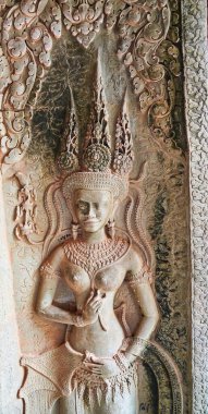 Apsara - Tanrıların saraylarında ilahi perileri ve ilahi dansçıları tasvir eden, Angkor Wat 'ta taşa oyulmuş Siem Reap, Kamboçya, Asya