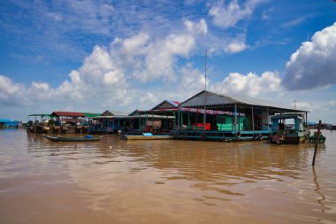 Tonle Sap Gölü 'nde yüzen evler - Siem Reap, Kamboçya, Asya' daki Kamboçya 'nın en büyük tatlı su gölü