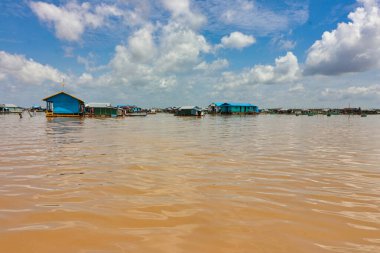 Tonle Sap Gölü 'nde yüzen evler - Siem Reap, Kamboçya, Asya' daki Kamboçya 'nın en büyük tatlı su gölü