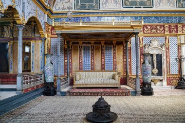 İstanbul Topkapı Sarayı 'ndaki Harem içinde Osmanlı Sultanlarının İmparatorluk Seyirci Salonu