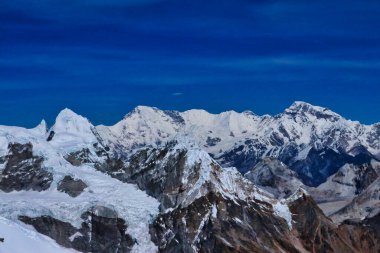 Cho Oyu Büyük Himalaya Panoraması, 8201 metre, Kangtega, 6783 metre ve Gyachung Kang, Mera Tepesi merkez zirvesinden 7952 metre, 6461 metre, Mera Tepesi seferi, Nepal