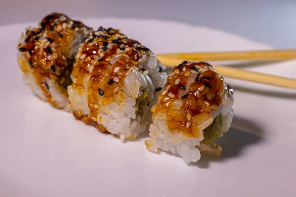 Foglie Nori Riso Cetriolo Sushi Salmone Set Sapori Diversi Sushi — Foto Stock