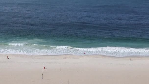 Uitzicht Copacabana Beach Vanaf Het Dak Rio Janeiro Brazilië — Stockvideo