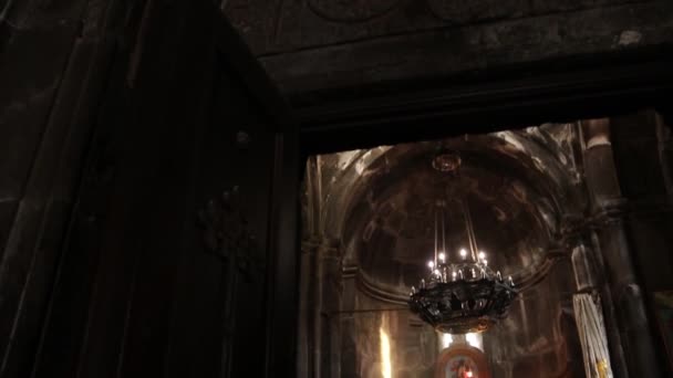 아르메니아에 있는게 수도원 — 비디오