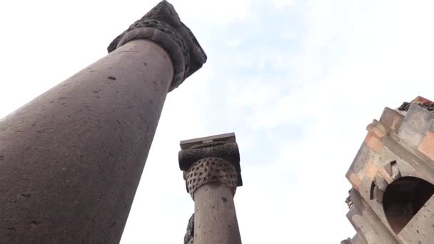 Armenio Jónico Parte Superior Columna Catedral Zvartnots Armenia — Vídeos de Stock