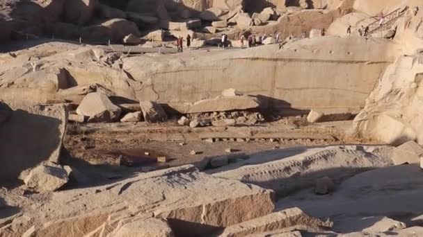 Τον Ημιτελή Οβελίσκο Στο Ασσουάν Αίγυπτος — Αρχείο Βίντεο