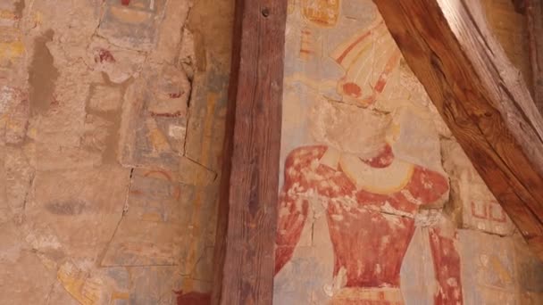 Ανάγλυφο Από Νεκρικό Ναό Της Χατσεπσούτ Στην Αίγυπτο — Αρχείο Βίντεο