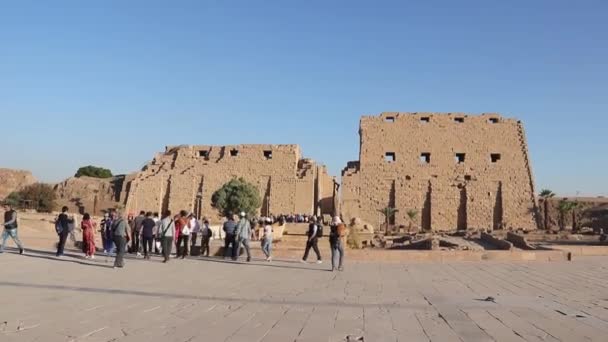 Entrance Pylon Karnak Temple Egypt — Stock video