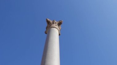 Mısır, İskenderiye 'deki Pompey Kalıntıları' nın Arkeolojik Alanı.  