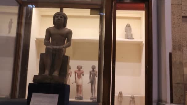 Стародавня Єгипетська Статуя Музеї Єгипту — стокове відео