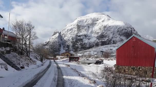 Widok Małe Miasteczko Pokryte Śniegiem Wieś Lofoten Norwegia — Wideo stockowe
