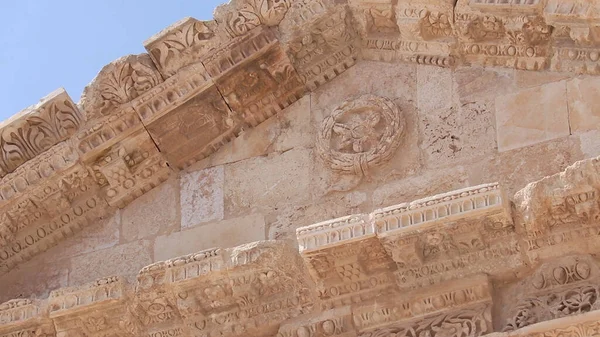Αψίδα Του Αδριανού Είναι Ένα Αρχαίο Ρωμαϊκό Οικοδόμημα Στο Jerash — Φωτογραφία Αρχείου