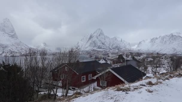 Erős Havazás Norvég Halászfalu Reine Lofoten Szigetek Felett — Stock videók