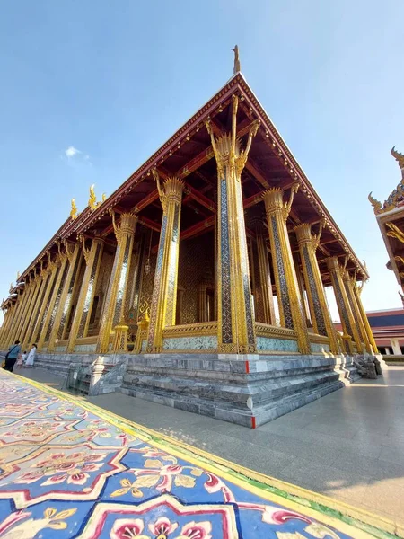 Ναός Του Σμαραγδένιου Βούδα Στην Μπανγκοκ Της Ταϊλάνδης — Φωτογραφία Αρχείου