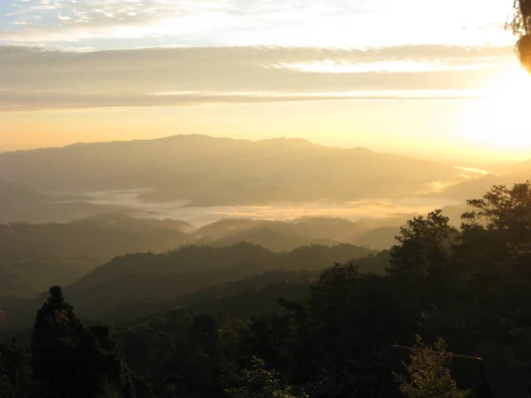 Velkolepé Moře Mlhy Huai Nam Dang National Park Thajsko — Stock fotografie