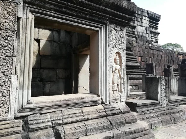 カンボジアのバイヨン寺院アンコール トムの古代都市 — ストック写真