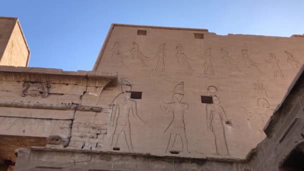 Entrada Principal Del Templo Edfu Que Muestra Primer Pilón Egipto — Vídeo de stock