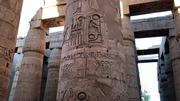 エジプトのカルナック神殿の偉大な仮説ホール — ストック写真
