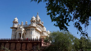Jaswant Thada, Hindistan 'ın Jodhpur şehrinde bulunan beyaz mermer bir mezarlıktır..