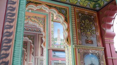 Jaipur 'daki Patrika Kapısı, başkent Rajasthan' da bulunan ünlü bir anıt ve turistik merkezdir..