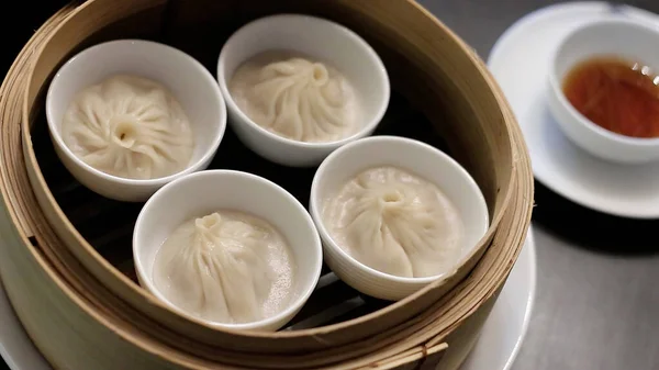 Sopa Cerdo Vapor Dumplings Pagoda Restaurante Chino — Foto de Stock
