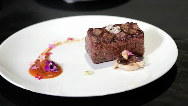 Grilled Wagyu Steak Disajikan Dengan Jaew Sauce Main Course — Stok Foto