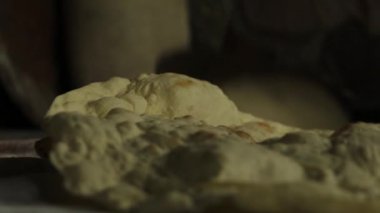 Ermenistan 'da lavaş ya da ekmek yapma.